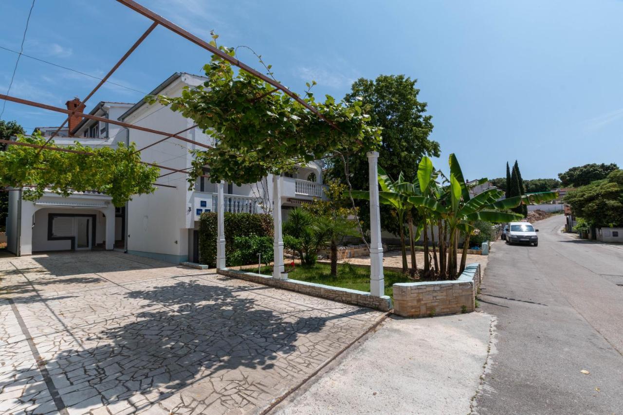 Villa Lucija بيشكانا أوفالا المظهر الخارجي الصورة