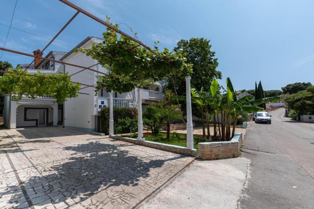Villa Lucija بيشكانا أوفالا المظهر الخارجي الصورة